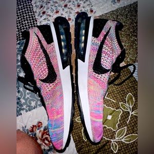 Nike Air Max Pre Day Flyknit